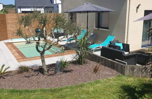 Saint-Ave Casa | Jardin Verdoyant, Piscine Chauffée Vannes