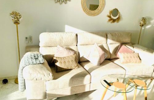 Almuñécar Apartamento | Jardines de Adnania en Marina del Este con vistas al mar