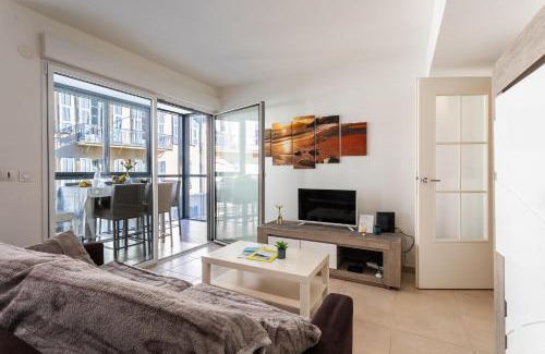 Carabacel Apartamento | JARDINS MASSENA AP4088 Nice, by Riviera Holiday Homes