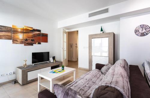 Carabacel Apartamento | JARDINS MASSENA AP4088 Nice, by Riviera Holiday Homes