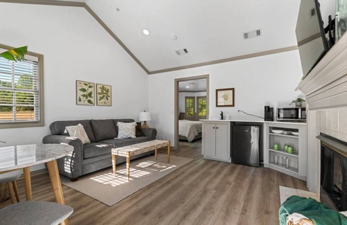Ramona Cabina | Jarrett Farm Resort - Suite 9