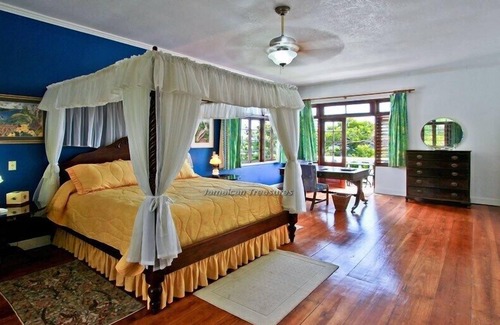 Ocho Rios Villa | LÍNEA DE VILLA! Con todo el personal! ¡PISCINA! KAJAKS! Jasmin Hill en Ocho Ríos 6B