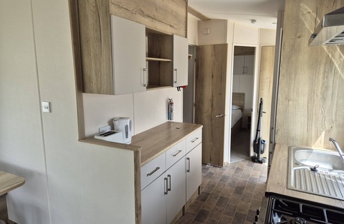 Dymchurch Casa | Jasmine - 2 bedrooms sleeps 6