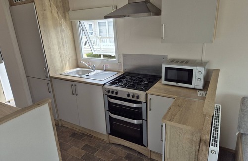 Dymchurch Casa | Jasmine - 2 bedrooms sleeps 6