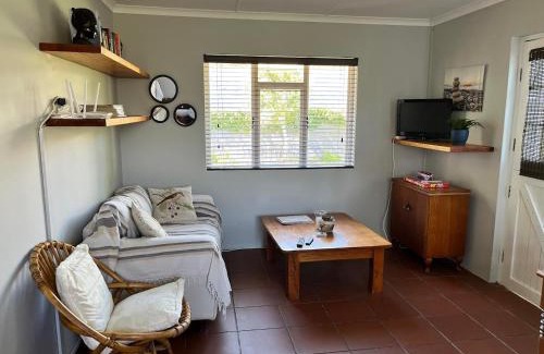Eastcliff Apartamento | Jasmine Cottage - Cool cottage, hot location