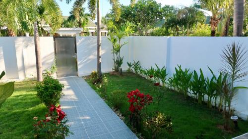 Rawai Casa | Jasmine Village