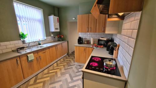Forsbrook Casa | Jasper's by Spires Accommodation within easy reach of Trentham Gardens