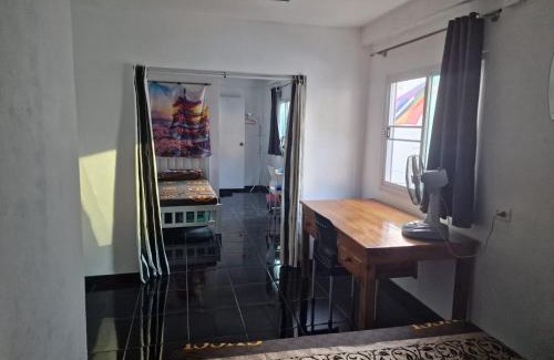 Chom Phon Casa | Jatujak Bangkok guesthouse
