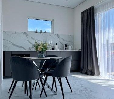 Sendvario seniunija Apartamento | Jaukūs namai šalia Klaipėdos