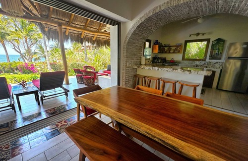 North End Casa | ¡SAYULITA FRENTE A LA PLAYA FRENTE AL MAR! Piscina climatizada en la terraza perfecta con vista al mar.