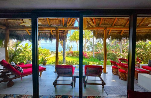 North End Casa | ¡SAYULITA FRENTE A LA PLAYA FRENTE AL MAR! Piscina climatizada en la terraza perfecta con vista al mar.