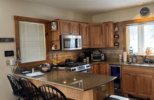 North Troy Casa | Jay Peak, lujo 5 BR Ski-in Ski-Out con bañera de hidromasaje