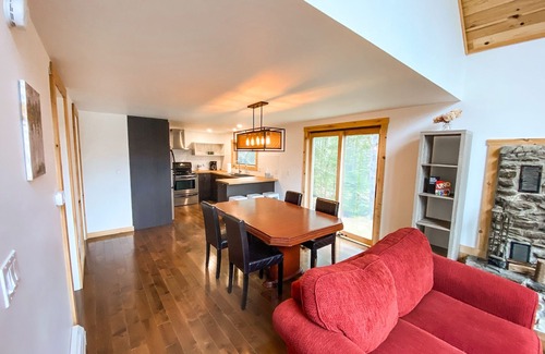 Montgomery Center Chalet De Esquí | ★Jay Peak Mountain Chalet★secluded/pool/snowsports