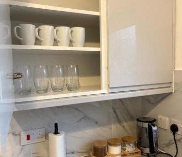 Dagenham Apartamento | Jay3 Suites - Modern, Spacious & Charming One Bedroom Apartment in Dagenham