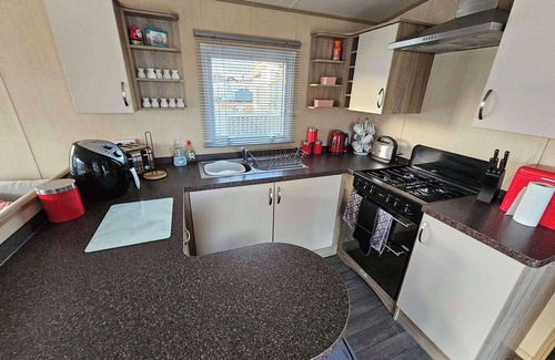 Rhyl Chalet De Esquí | Jayden 3 bed balcony