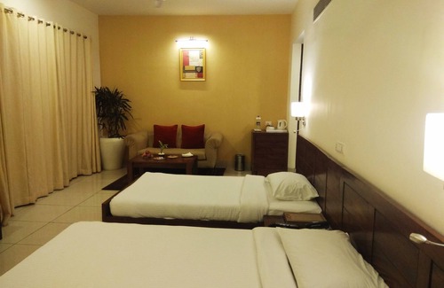 Jaypee Greens Hotel | Jaypee Greens- Atlantic The Club