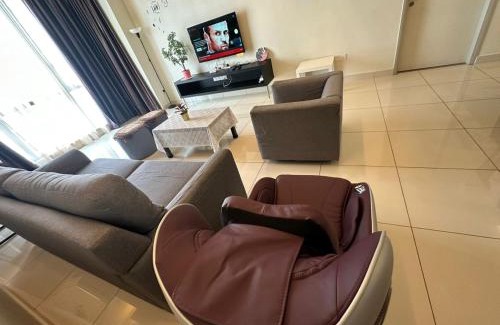 Seri Tanjung Pinang Apartamento | Jazz 2R3B Suite Bathtub # Massage Chair