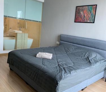 Seri Tanjung Pinang Apartamento | Jazz Service Suites 2 bedroom 35-1 by Yen's Sojourn