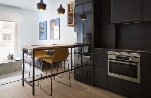 Gros Apartamento | Jazzaldi Suite by FeelFree Rentals