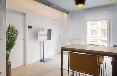 Gros Apartamento | Jazzaldi Suite by FeelFree Rentals