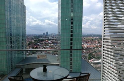 Taman Century Apartamento | JB City Shopping Mall Apartment