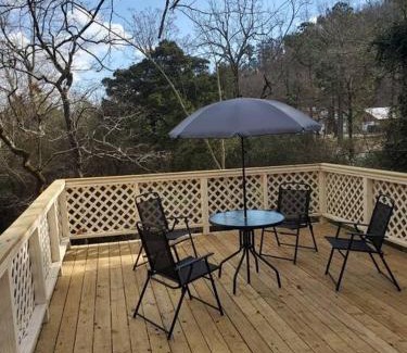 Mena Casa | JB's-Getaway in the mountains with trails and more