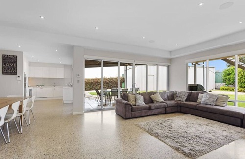 Long Flat Casa | JB'S Retreat - Rate variable *see rates below*
