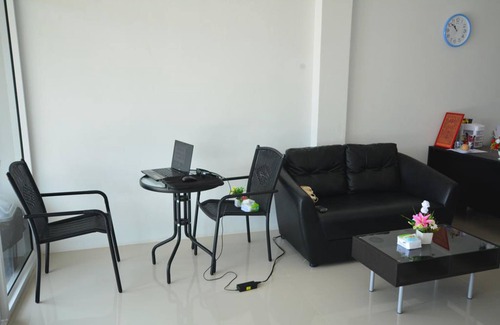 Phunphin Casa | JC Guesthouse