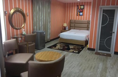 Puerto Princesa City Centre Hotel | Jeamco Royal Hotel-Palawan