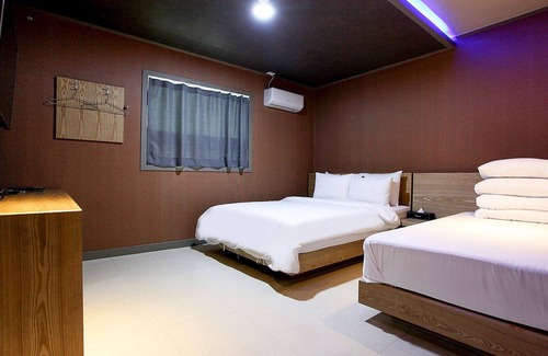 Hwaseong Hotel | Jebudo Feel Motel