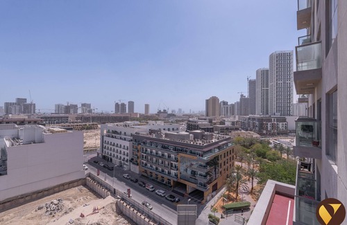 Madinat Zayed Apartamento | Jeewar Brand New Relaxing Pool Kids Area