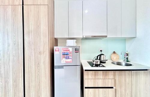 Batu Lintang Apartamento | Jeff & Ricky Homestay 94@ Kozi Square Kuching