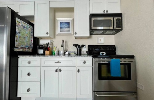 Port Canaveral Villa | Jefferson 521 · Villa 4 - Surf Shack-Laughing Dolphin
