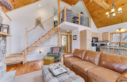 Jeffersonville Casa | Jeffersonville Home w/ Deck Near Hiking & Climbing