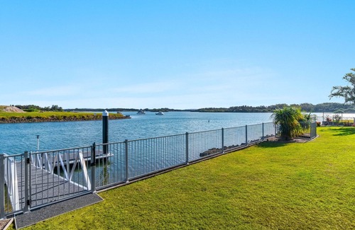 Yamba Casa | Jeffery River Retreat | Best Sunsets in Yamba