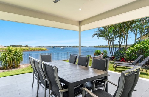 Yamba Casa | Jeffery River Retreat | Best Sunsets in Yamba
