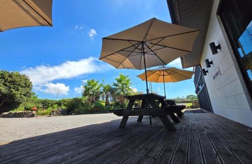 Aewol Casa | Jeju Banada