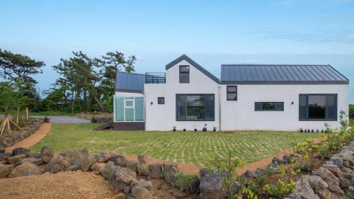 Hallim Casa | Jeju moridarakbang pension