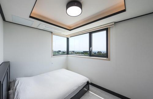 Namwon Casa | Jeju Skyhill Spa Pension