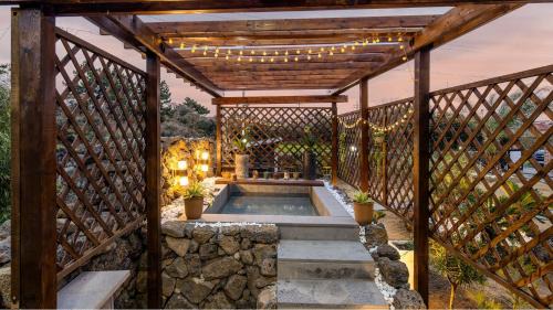 Hallim Casa | Jeju Stay Rowoon Dockchae Pension