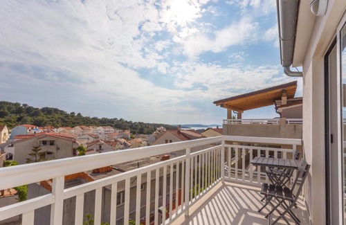 Krizna luka Apartamento | Jela Apartment