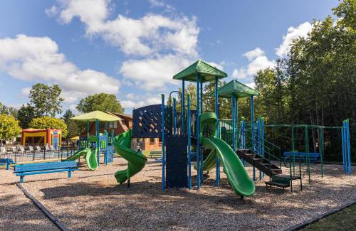 Petoskey Otro | Jellystone Park TM Petoskey