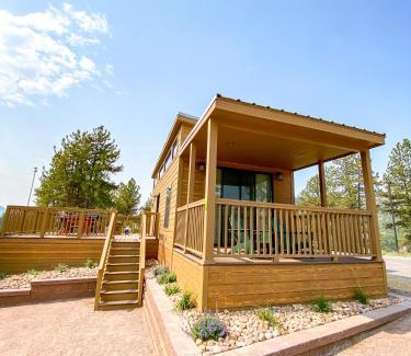 Larkspur Otro | Jellystone Park™ at Larkspur