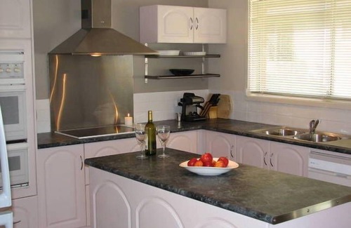 Smiths Lake Casa | Jemmas ontheLake ~ 5hp Lancha ~ Kayaks ~ SPA ~ Canoa ~ Piscina y tenis de mesa ~ Al aire libre Fiesta de mascotas