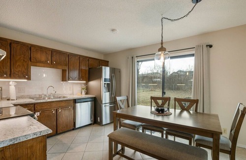 Jenks Casa | Jenks Spectacular Spain Ranch-Close to Five Oaks