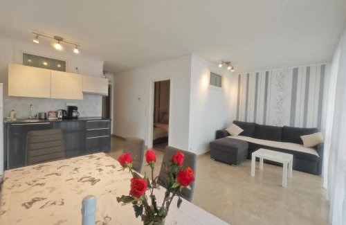 Balatonszarszo Apartamento | Jenna Apartments - Sindy