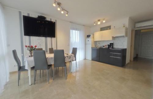 Balatonszarszo Apartamento | Jenna Apartments - Sindy