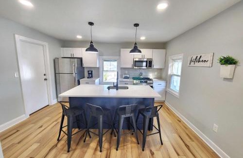 Federal Hill Apartamento | Jennifer's Modern & Comfy Broadway Retreat