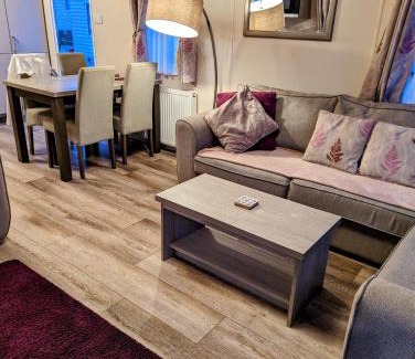 Morecambe Complejo | Jenny and Jamie's holiday home on the edge