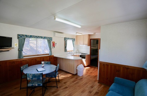 Oberon Alquiler De RV | Jenolan Holiday Park - Campsite